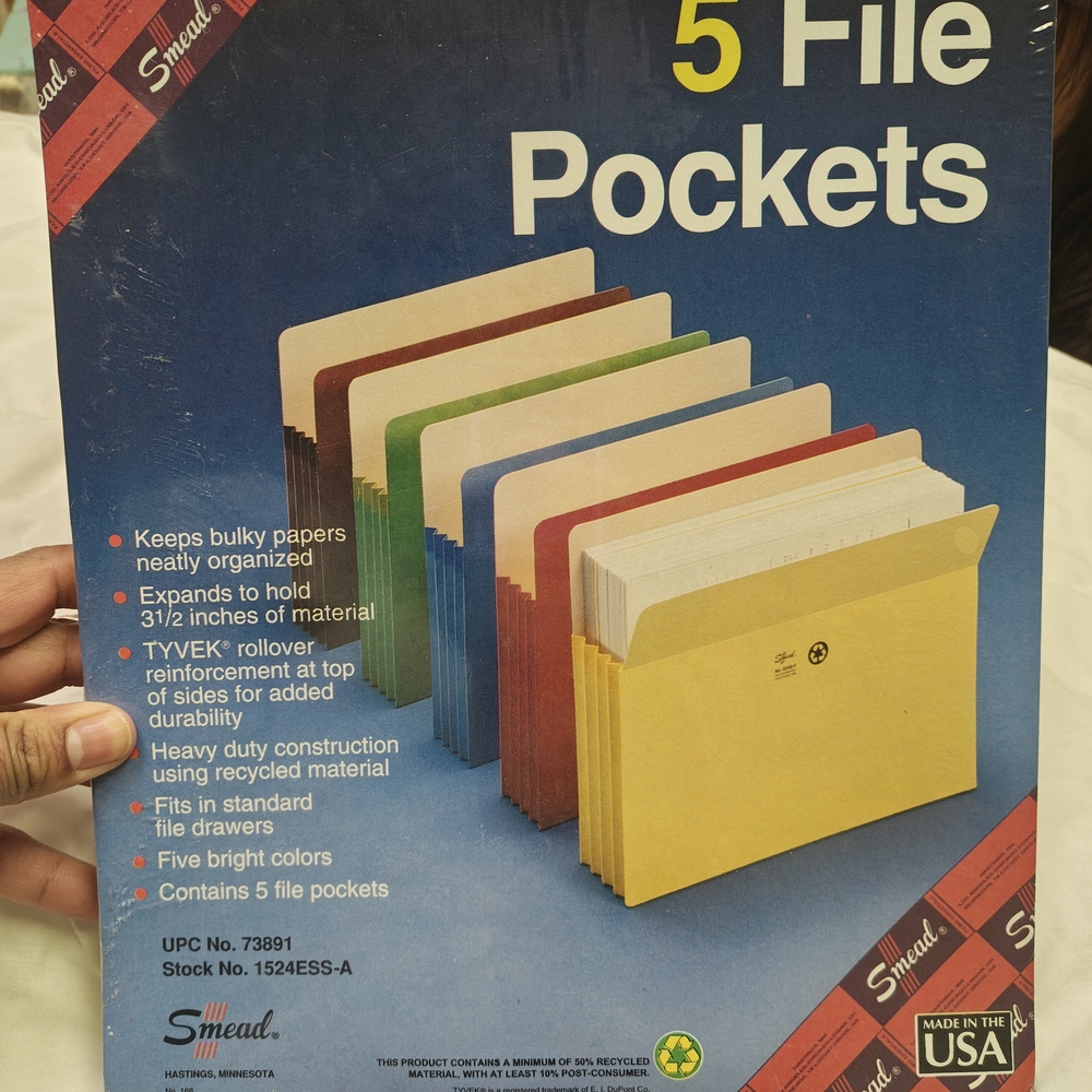 Staple Multi-Color File Jackets and Pockets Set - Picture 9 of 9
